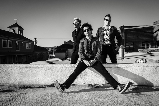 Green Day выпустили новую песню