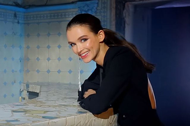 Кадр из тизера к клипу «Посмотри в глаза»