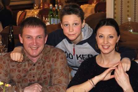 Детская фотография Василия Рыбина с родителямиФото: Соцсети