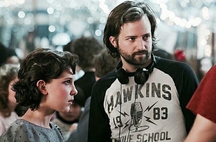 Главная звезда сериала Милли Бобби Браун и режиссер Мэтт Даффер на съемкахФото: Instagram