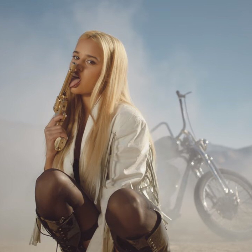 Вестерн мечты: Tommy Genesis — «Lucky»