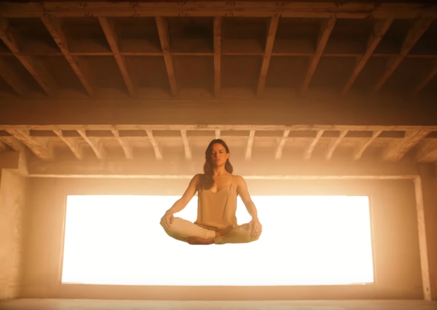 Мишель Родригес в клипе «Nice For What»