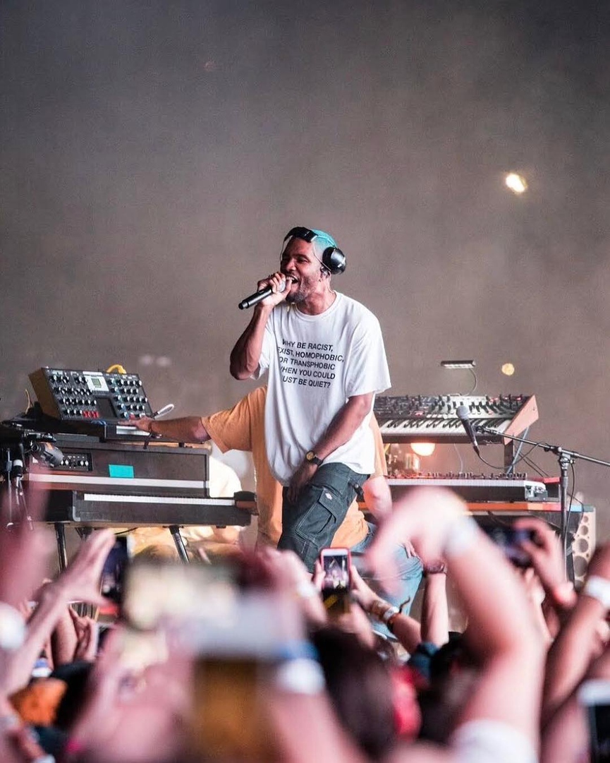 Лайвы RNB-исполнителя всегда отличаются стильными перфомансами ​Фото: Instagram
