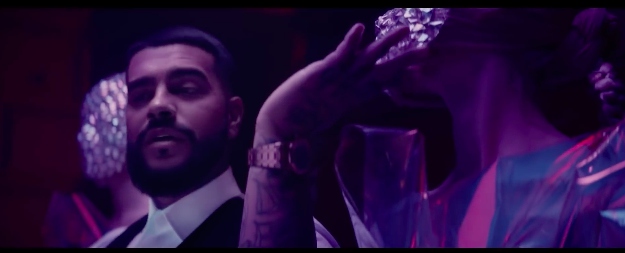 «Происходит какая-то вакханалия», — Миша Марвин о новом клипе