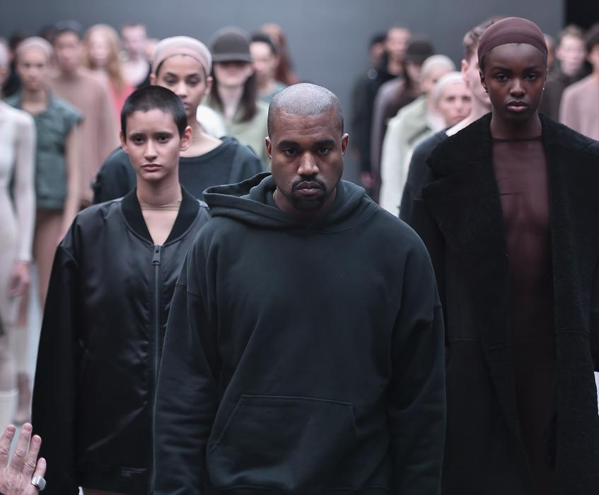 Канье Уэсту объявили бойкот. От него отписались Кендрик Ламар, The Weeknd, Рианна и другие​Фото: Кадр из видео