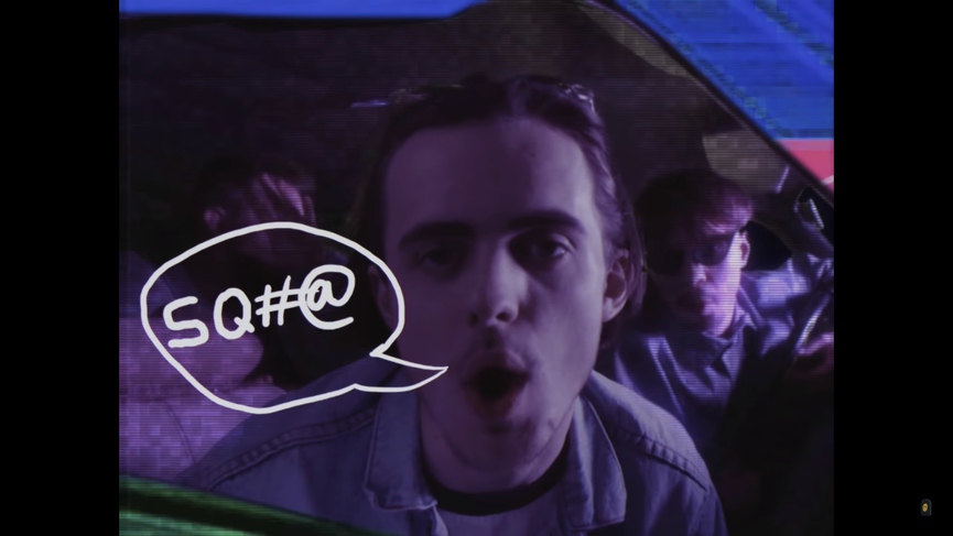 Кадр из клипа «Все хотят меня поцеловать»