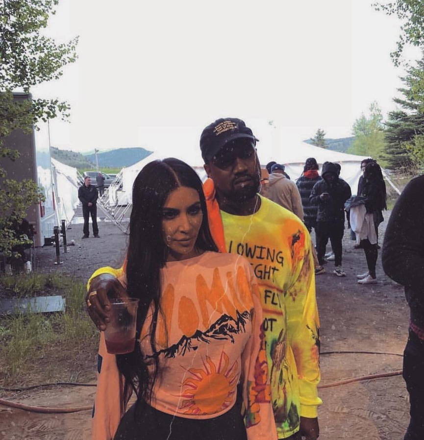 Канье и Ким на презентации альбома «Ye» в Вайоминге​Фото: Instagram