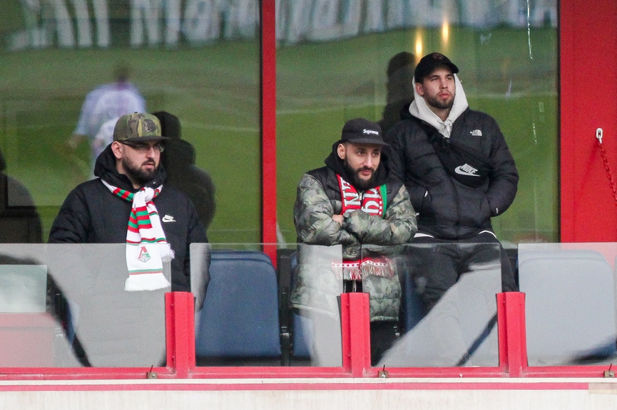 Леван внимательно следит за игроками «Локомотива»Фото: Социальные сети