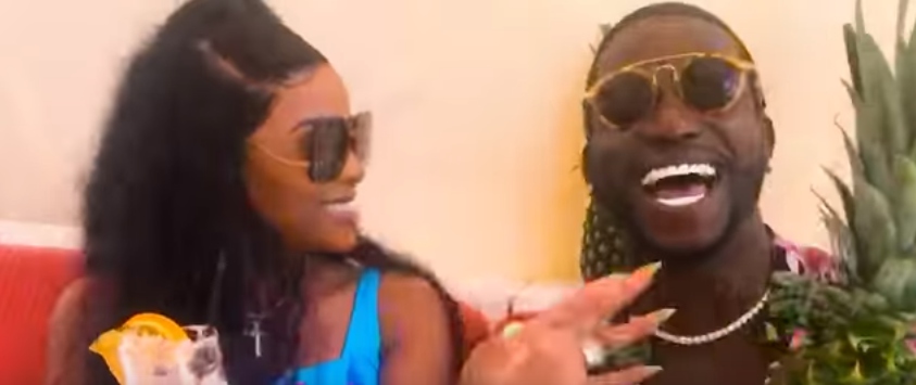 Gucci Mane с ананасом​Фото: кадр из клипа