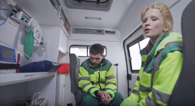 Лиза снялась в клипе у Noize MC** «Чайлдфри». Трек, кстати, хотят запретитьФото: Кадр из клипа