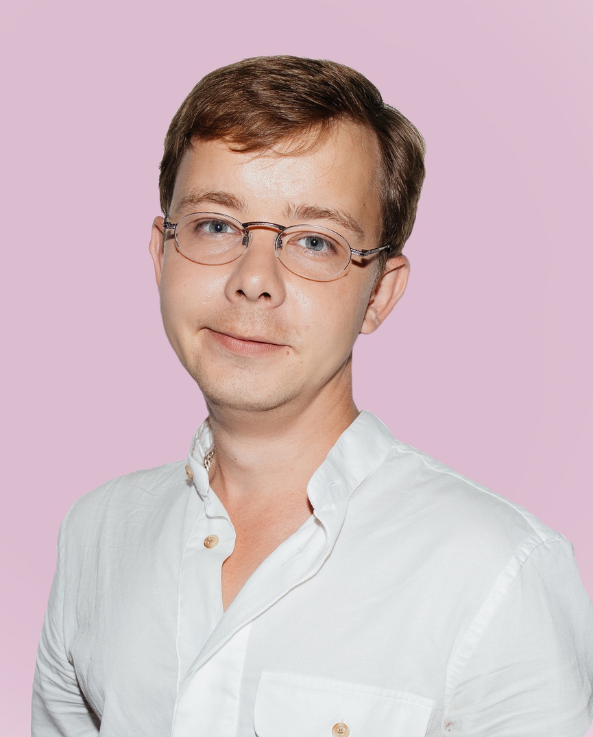 СУПЕРСТИХИ. Профайл: Антон Аносов