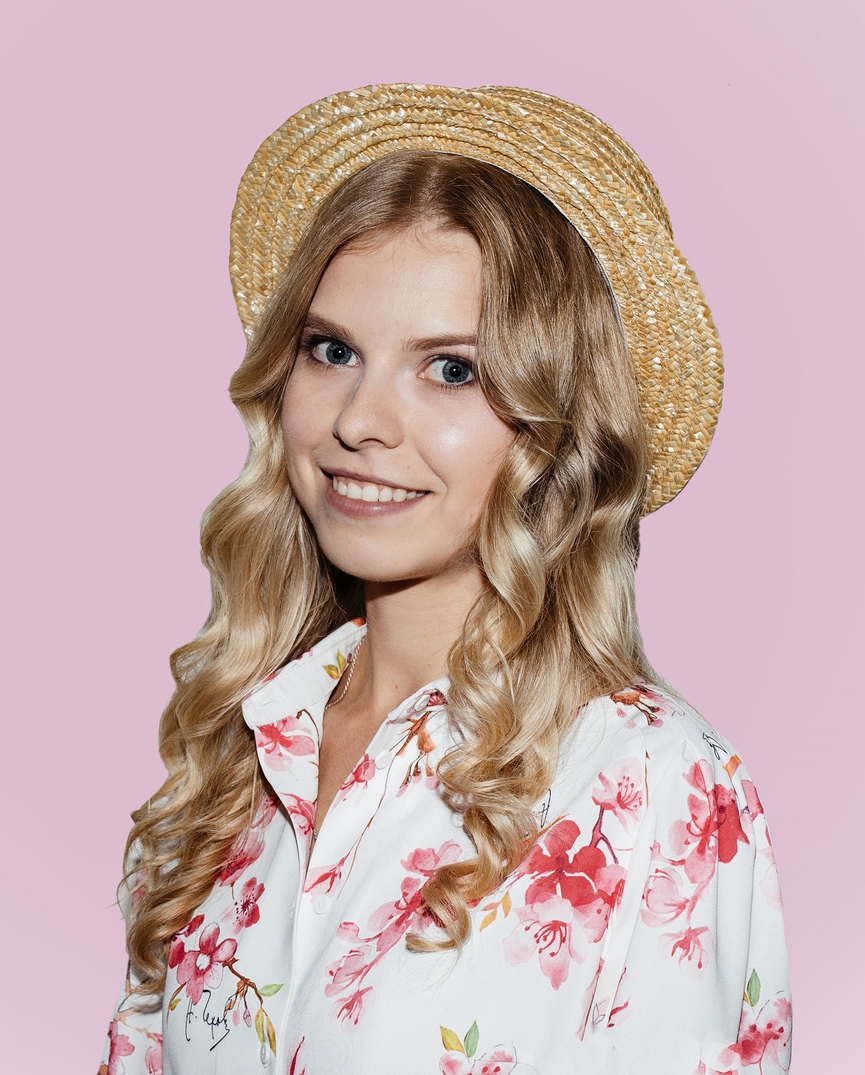 СУПЕРСТИХИ. Профайл: Анна Апрель