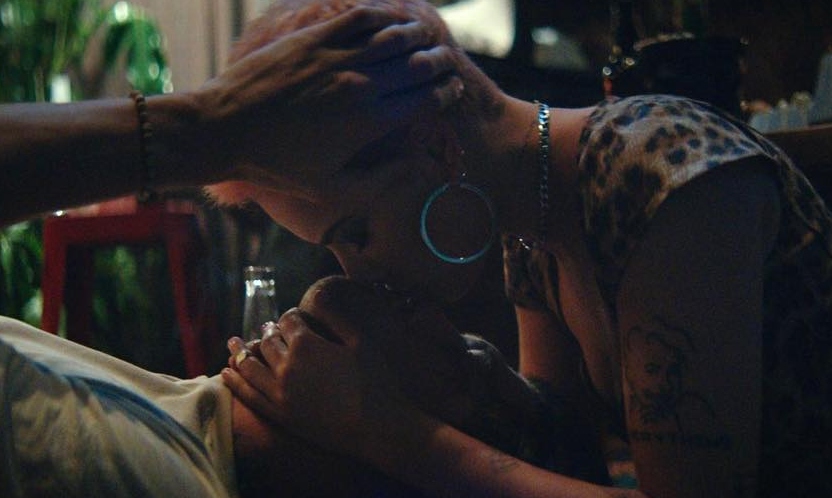 ХолзиФото: Кадр из клипа