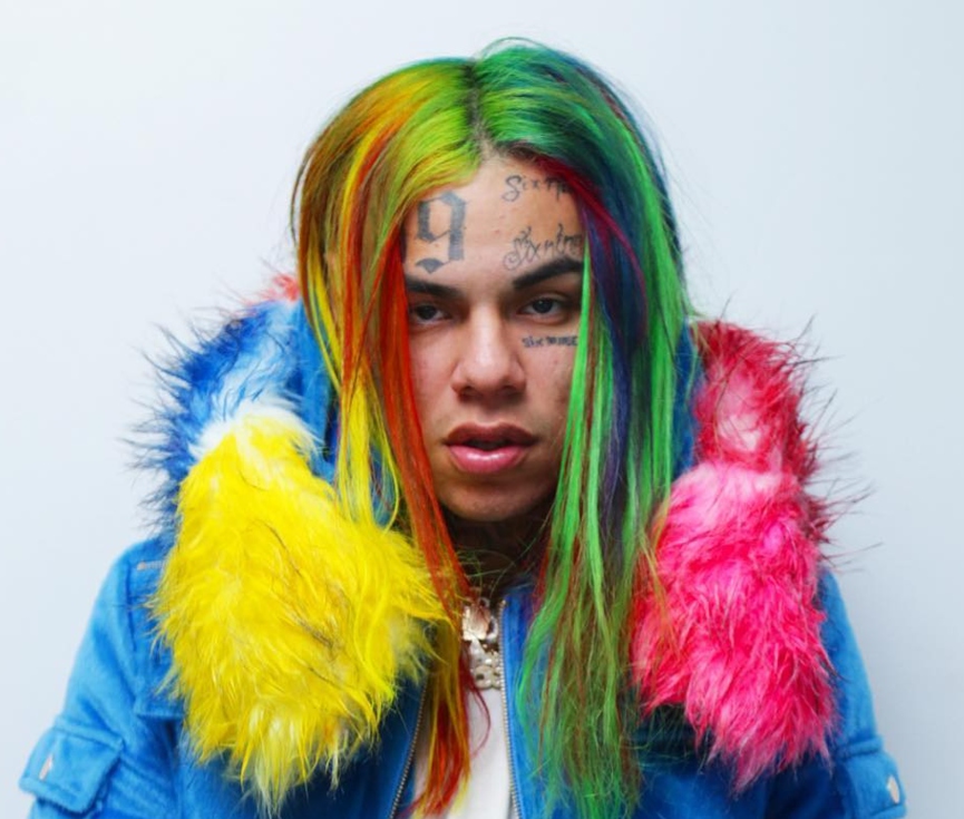 В ожидании суда Tekashi выпустил альбом «Dummy Boy»​Фото: Instagram
