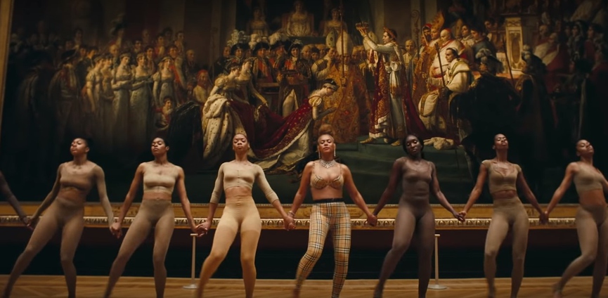 Кадр из клипа: The Carters - «Apes**t»