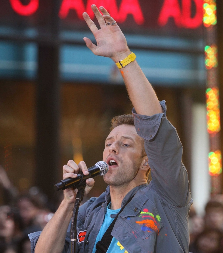 Отданная сумма наверняка окупилась доходами от продажи синглаФото: legion-media.ru