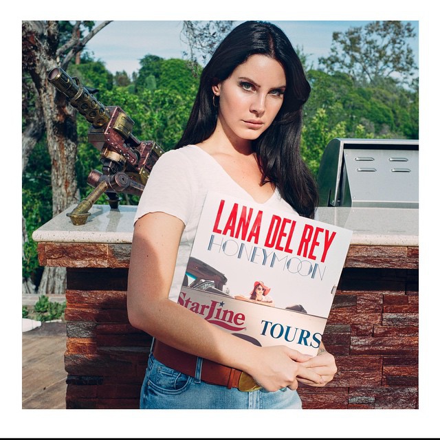 «Девчонка из соседнего двора»​Фото: Instagram