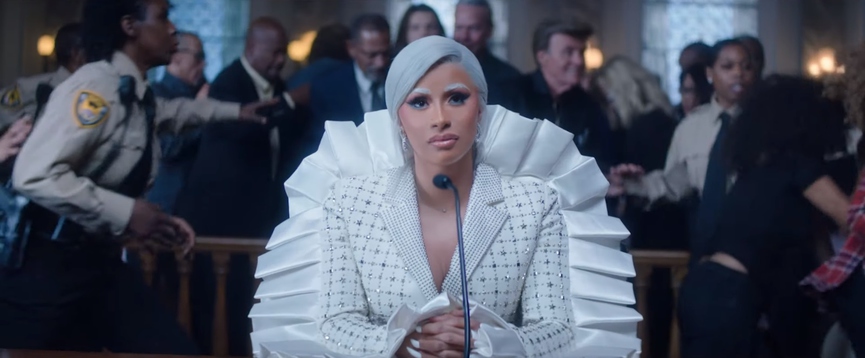 Карди Би в новом видео «Press»​Кадр из клипа