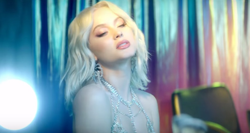 Монохромный макияж и ощущение естественностиФото: кадр из видео