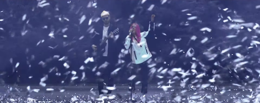 Не скажем, откуда. Отгадайте!