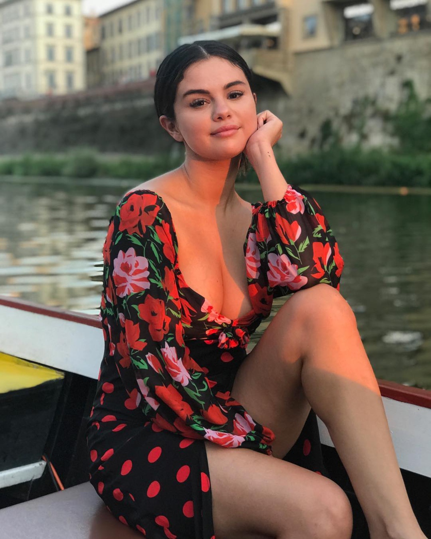 Нежная Сел​​Фото: Instagram