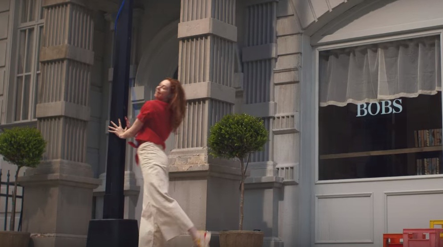 Кадр из клипа: Martin Garrix ft. JRM – «These Are The Times»