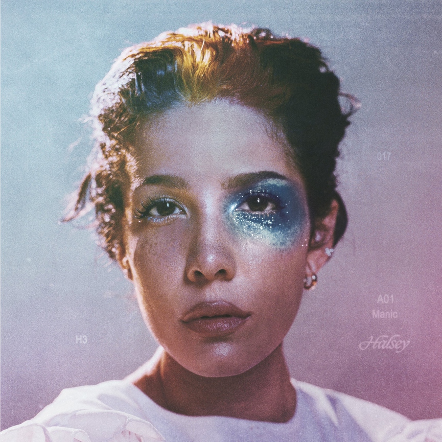 Обложка третьего студийного альбома Холзи - «MANIC»