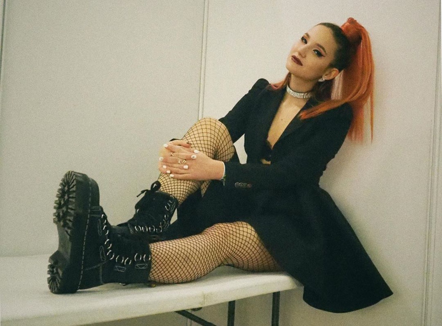 Прежний стиль Насти был более беззаботным и поп-ориентированнымФото: Instagram