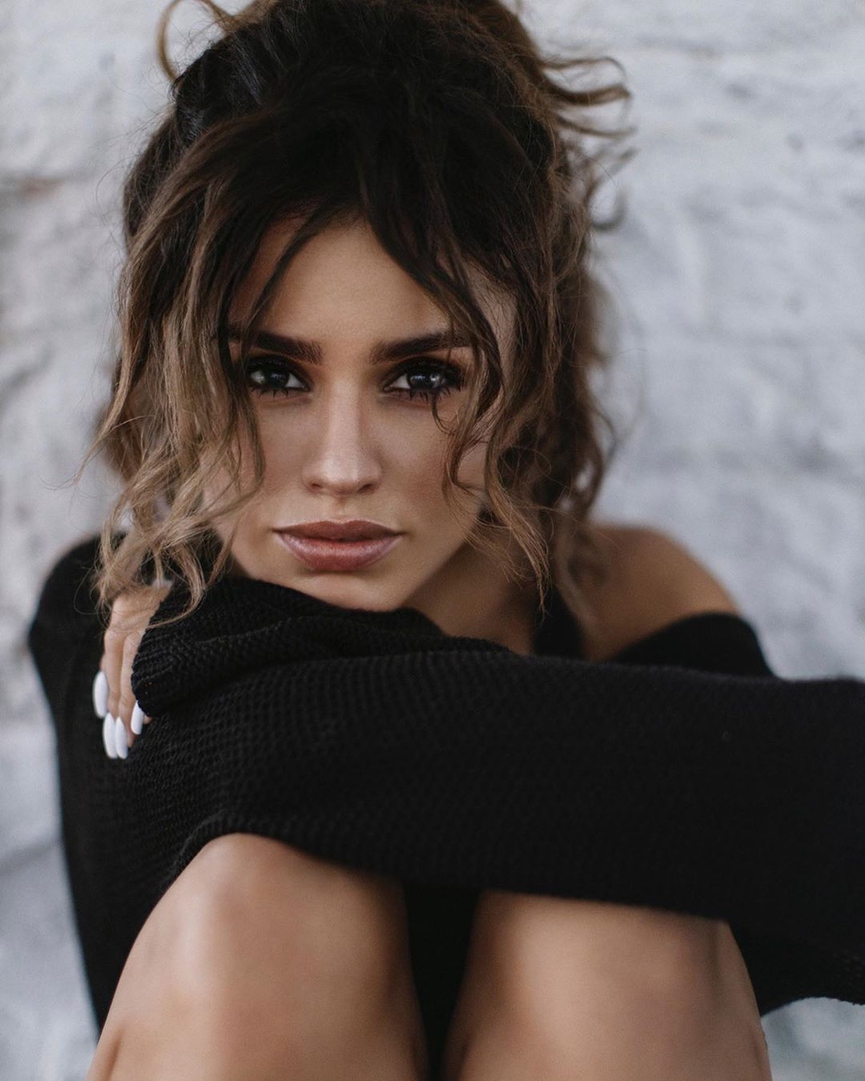 Zivert чётко разделяет для себя творчество от автора​Фото: Instagram