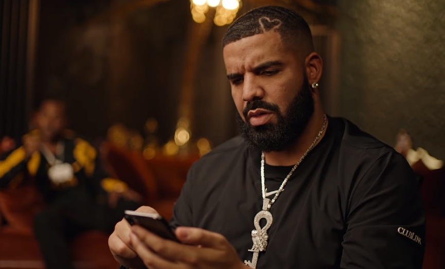 Дрейк​Фото: кадр из видео