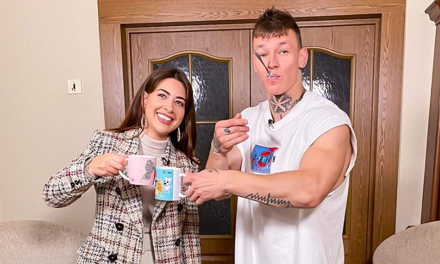 Ведущая шоу Рамина Эсхакзай и NILETTOФото: Instagram