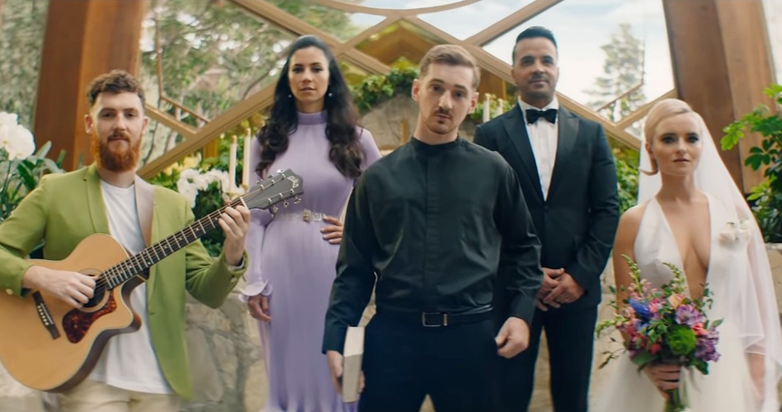 Clean Bandit, Марина Диамандис и Луис ФонсиФото: кадр из видео