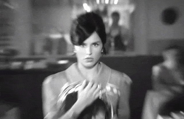 Премьера: Zivert выпустила драматичный клип «Многоточия»