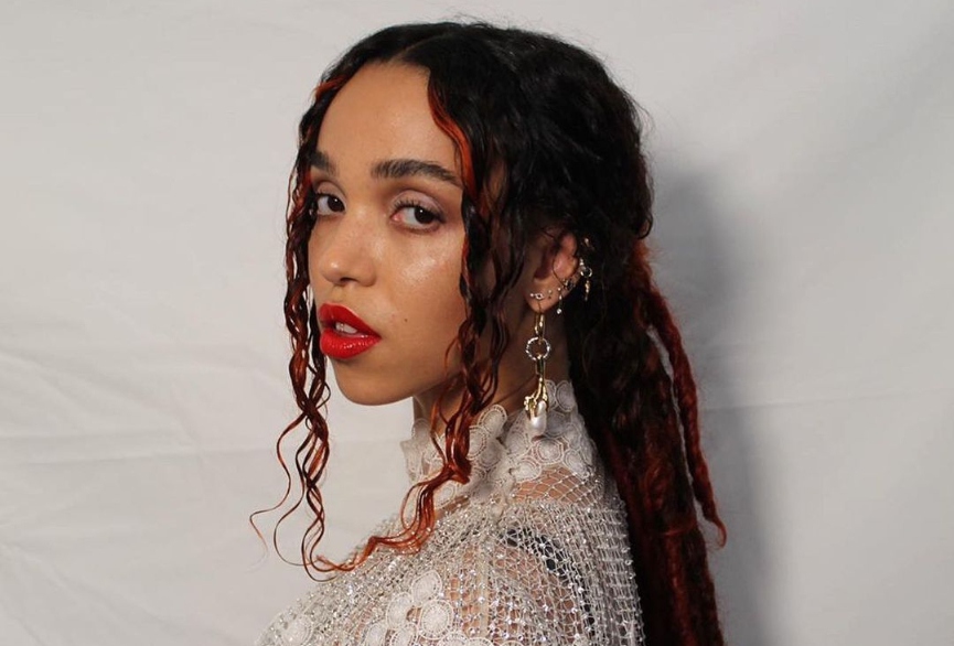 FKA twigs​Фото: Сюзанна Петтигрю / Instagram