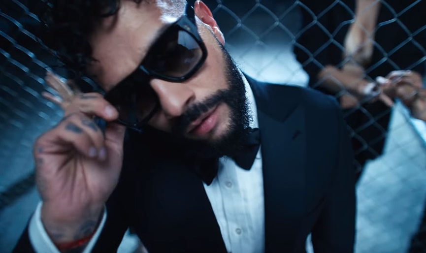 ТиматиФото: кадр из клипа «Чокер»