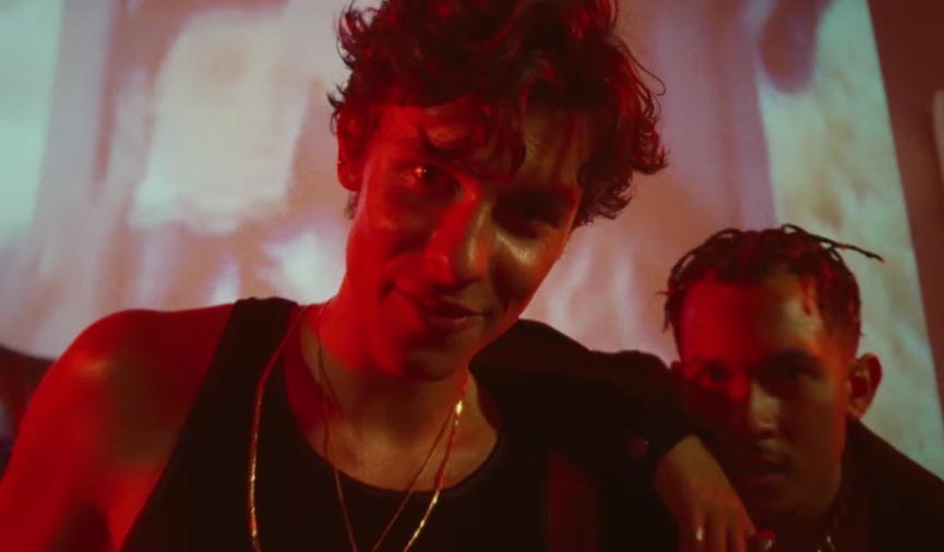 Шон Мендес, Tainy​Фото: кадр из клипа