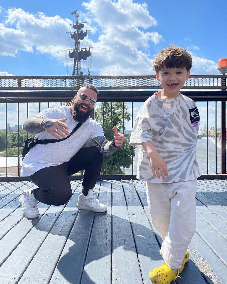 Burito и его сын ЛукаФото: Instagram / @velvetmusic