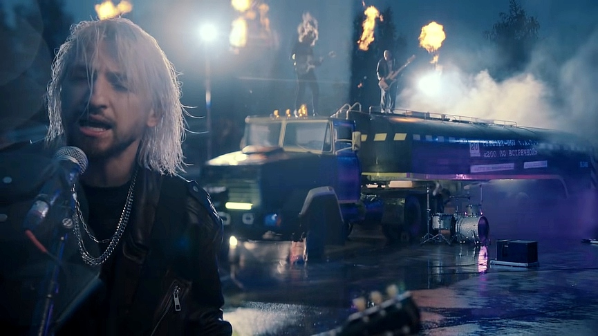 Кадр из клипа «Не верь, не бойся» 