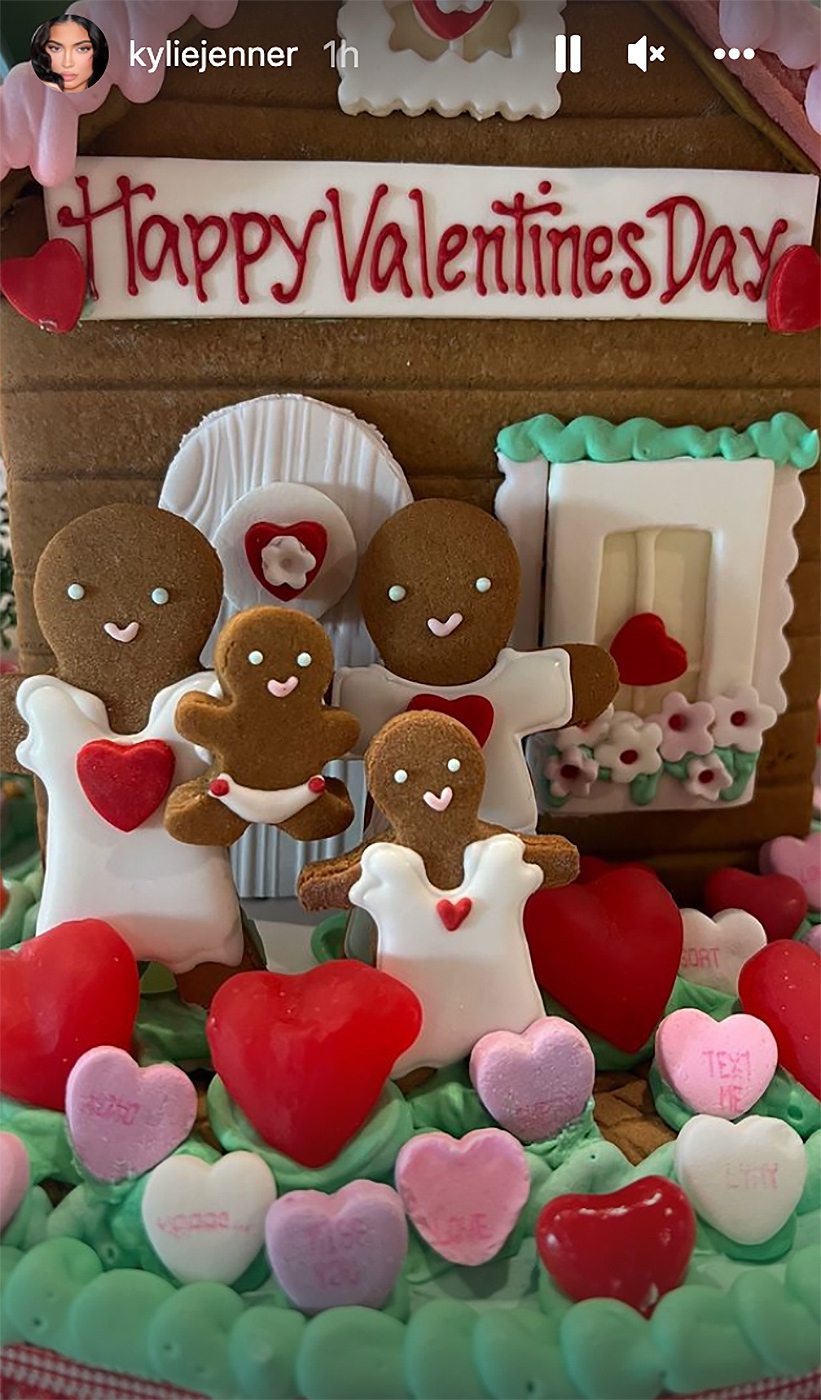 Катя Кищук и slowthai, Карди Би и Оффсет, Биберы, L'One и другие: как звёзды отметили День святого Валентина