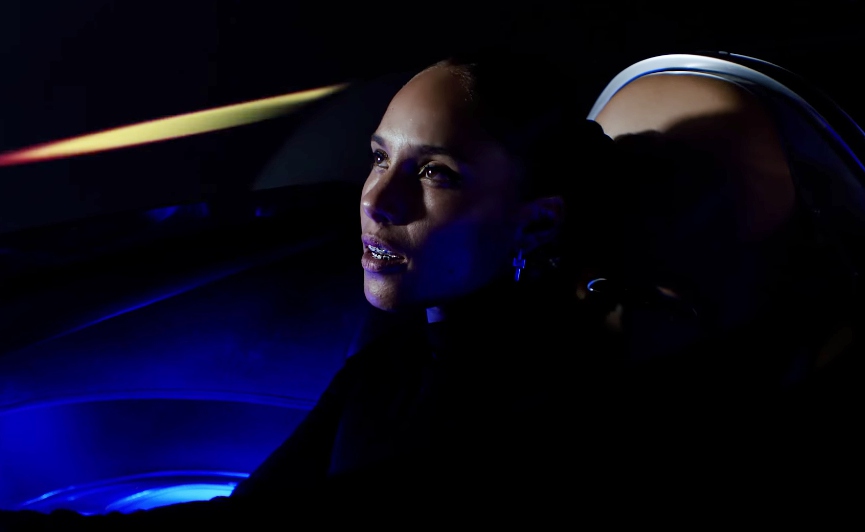 Алишия КизФото: кадр из видео