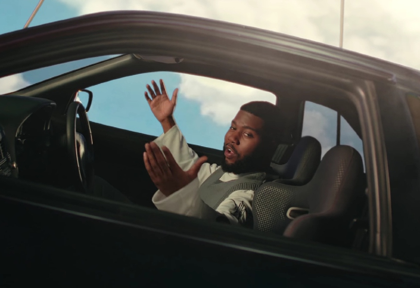 КалидФото: кадр из видео