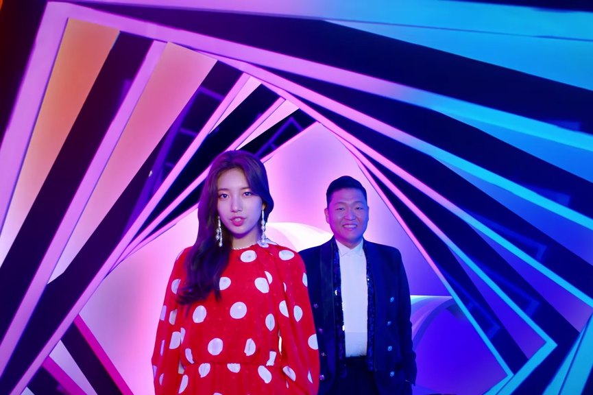 Сюзи и PsyФото: кадр из клипа