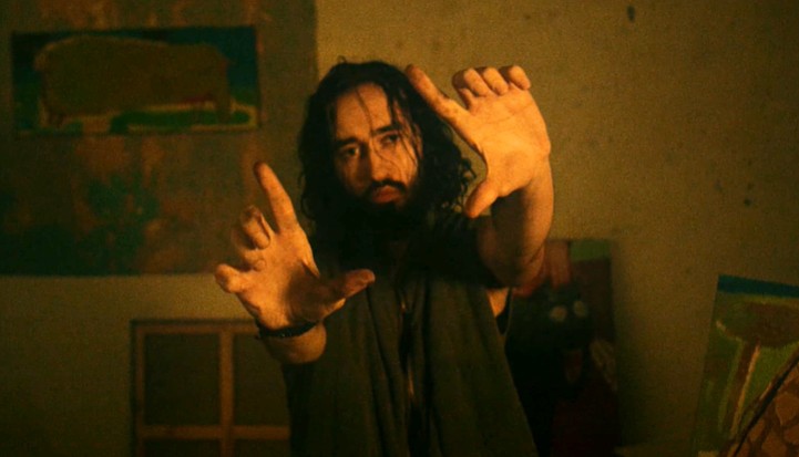 МотФото: кдар из видео