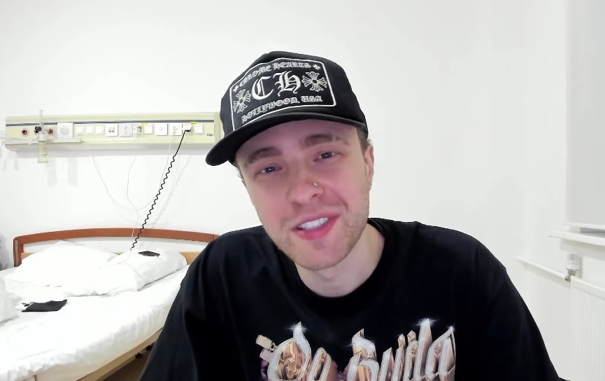 Фото: кадр из трансляции