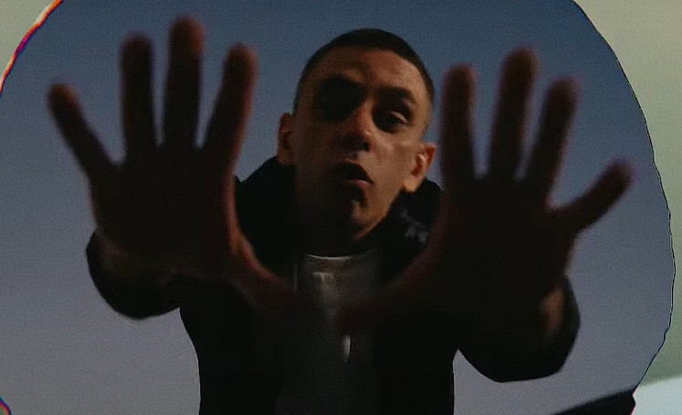 Vibe​Фото: кадр из видео
