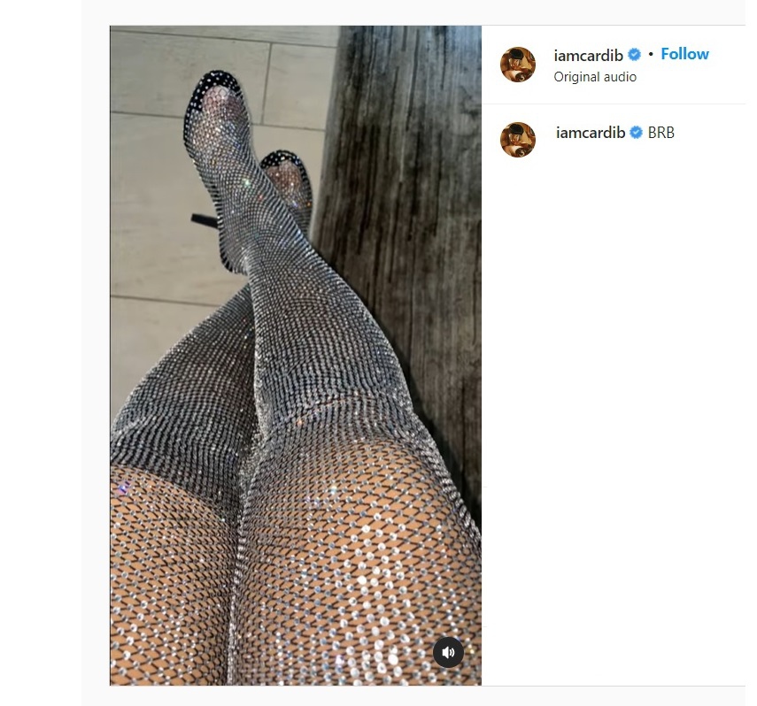 Пост Карди Би в соцсетях