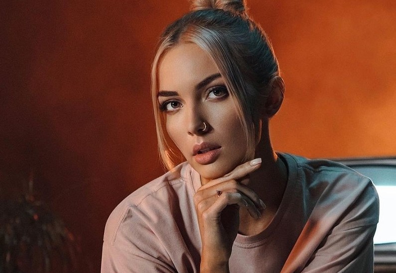 Обожай Mary Gu: 5 видео в день рождения артистки